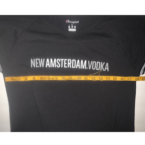 New Amsterdam vodka graphic T-shirt alcohol distillery football ? - Picture 4 of 4